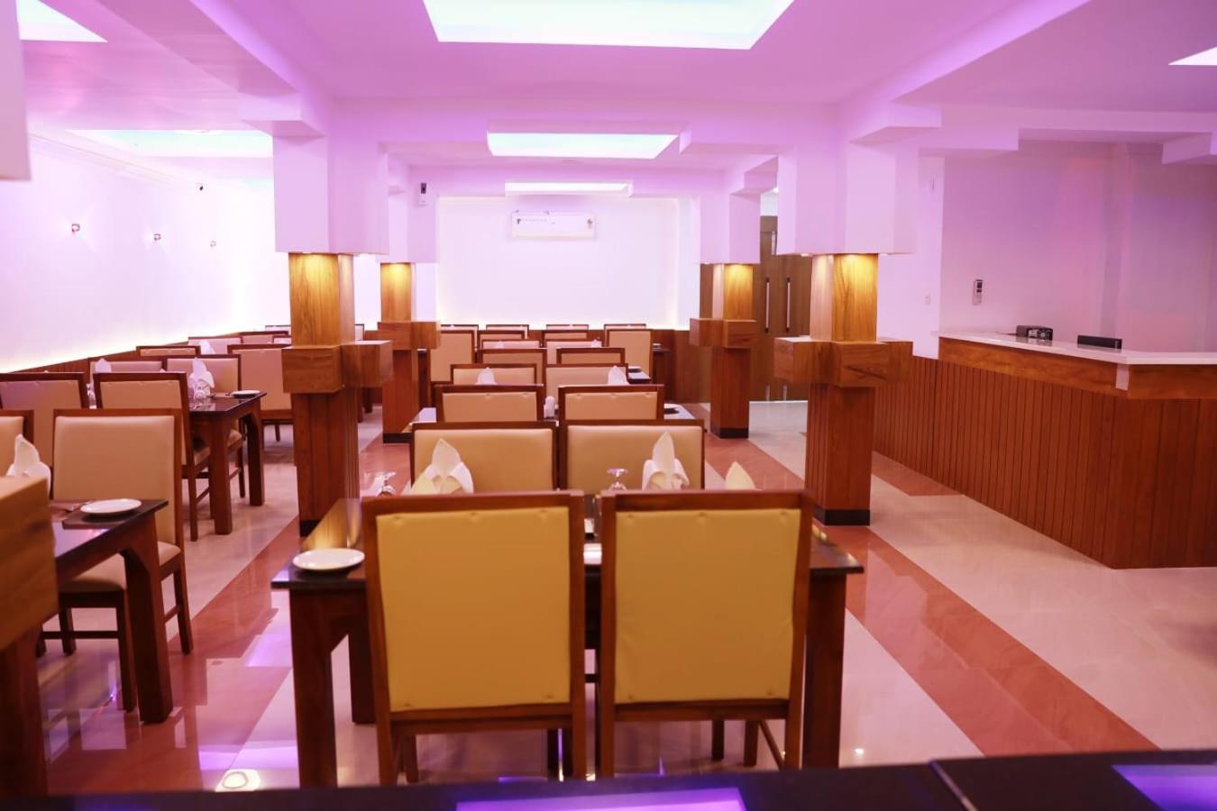 Ayoor Pearl Residency酒店 外观 照片
