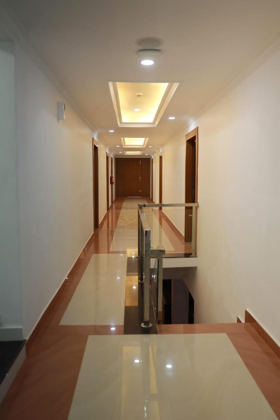 Ayoor Pearl Residency酒店 外观 照片