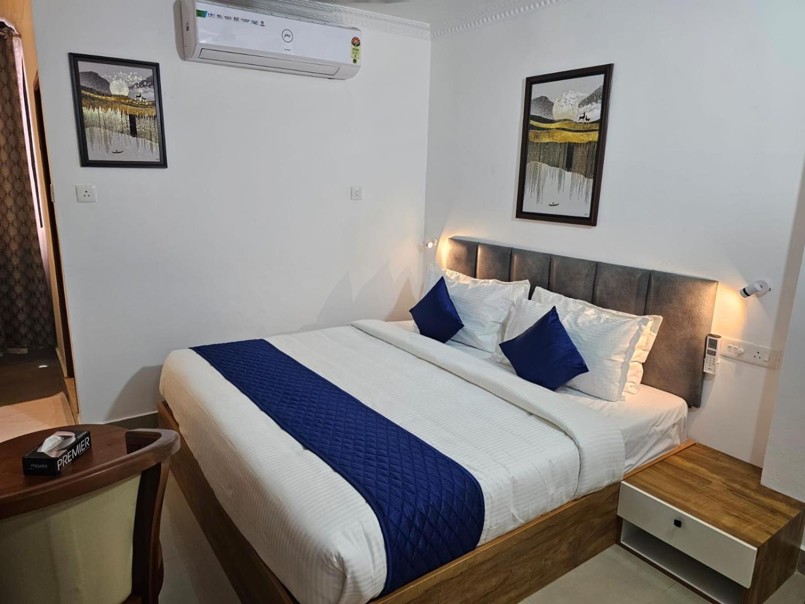 Ayoor Pearl Residency酒店 外观 照片